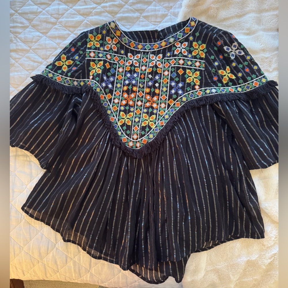 Zara top with Multicolor Embroidery XS